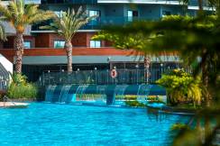 KIRMAN PREMIUM CALYPTUS RESORT-SPA Pools & Beach